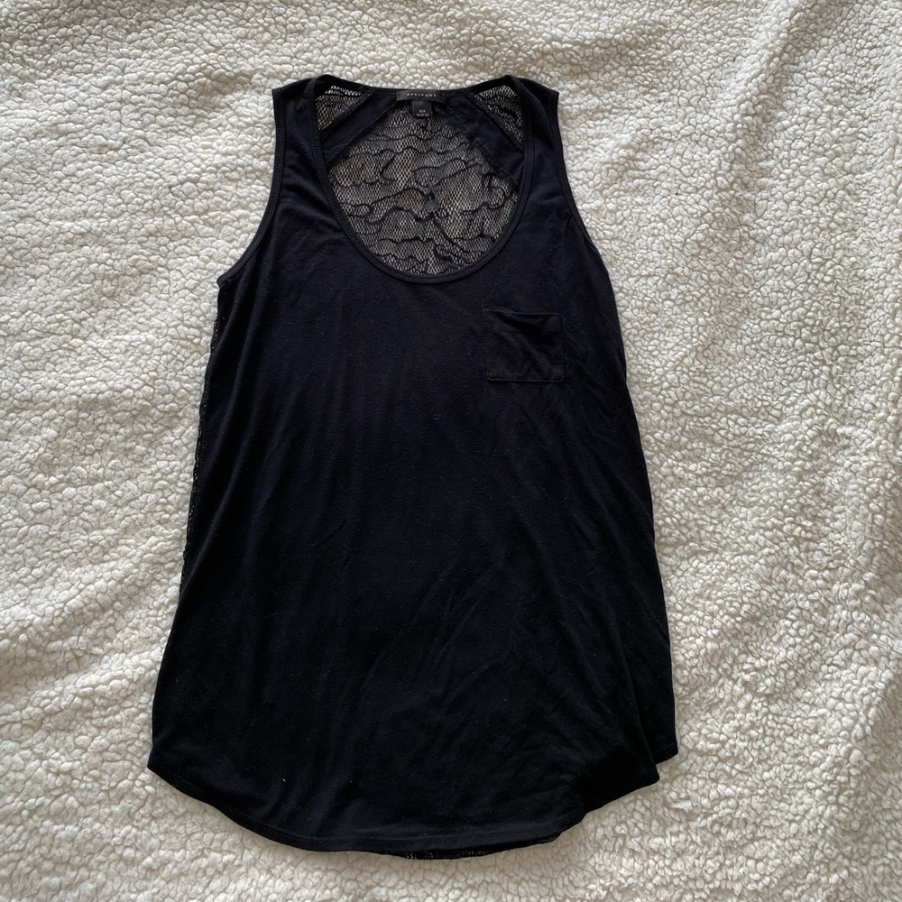 Black sheer lace sleeveless top ✨ Size M